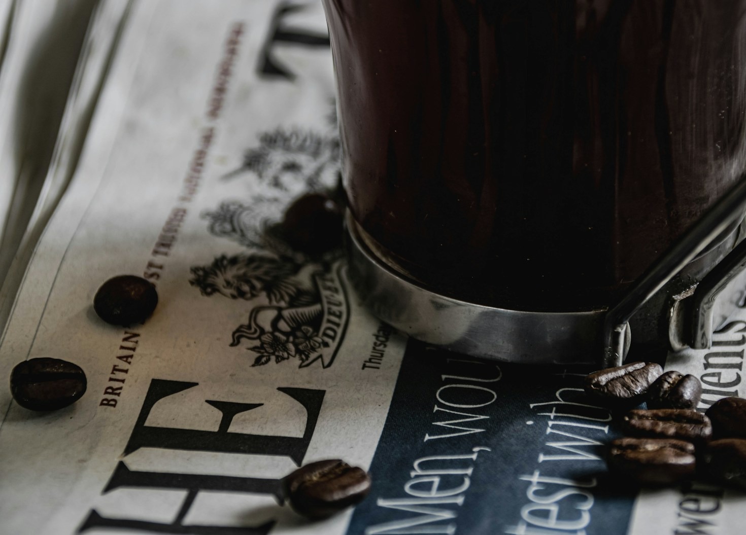 Navigating Complex News Through Critical Lenses